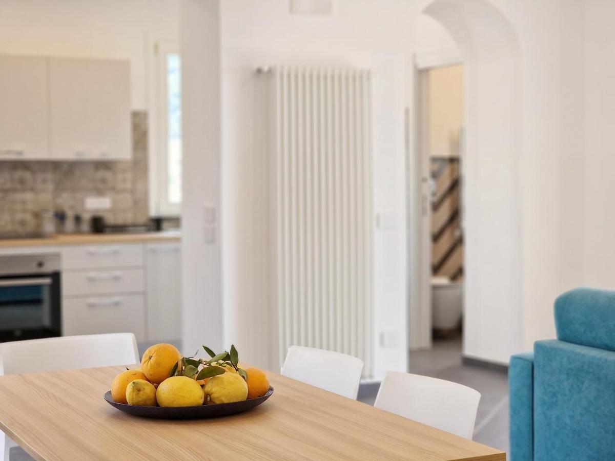 דירות ויקו אקוונסה Savarese Luxury Palace מראה חיצוני תמונה