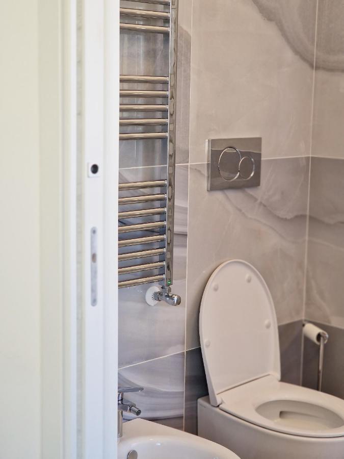 דירות ויקו אקוונסה Savarese Luxury Palace מראה חיצוני תמונה